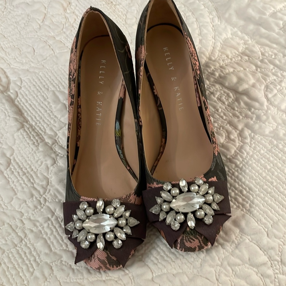 Kelly and Katie Floral Rhinestone Heels Size 6.5
